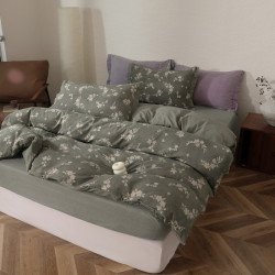 Постільна білизна полуторна варена бавовна з простирадлом на резинці 150х210 Colorful 04-100/11